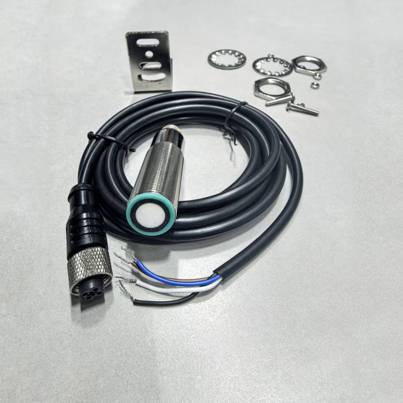 Ultrasonic Distance Sensor - Sensore di Distanza a Ultrasuoni ad